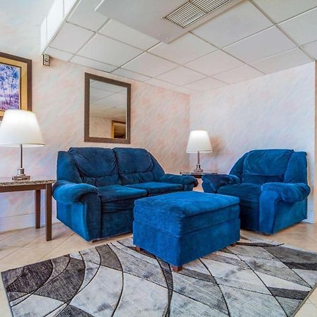 Hospitality Inn North Platte Bagian luar foto